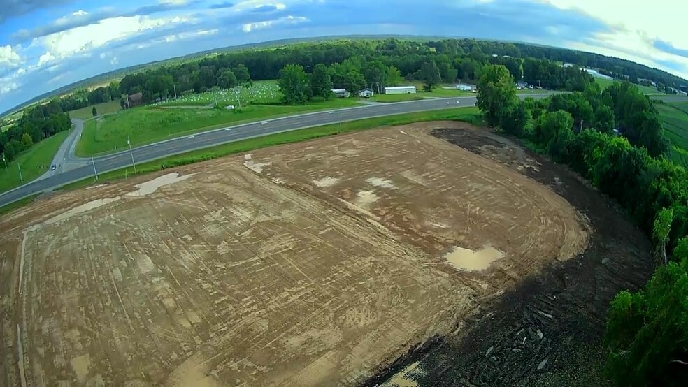 4602 Anton rd, Madisonville, KY à vendre - Photo du bâtiment - Image 2 de 2
