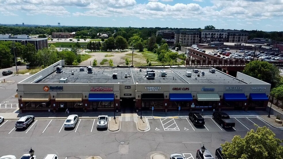 5101 Vernon Ave, Edina, MN à louer - Photo du bâtiment - Image 2 de 16