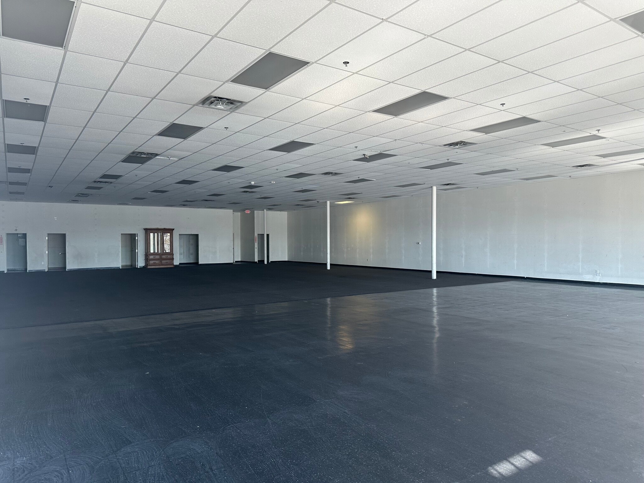 1155-1159 E Twain Ave, Las Vegas, NV for lease Building Photo- Image 1 of 3