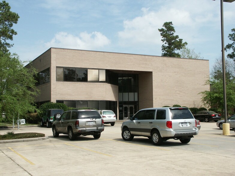 1521 Green Oak Pl, Kingwood, TX à louer - Photo principale - Image 1 de 5
