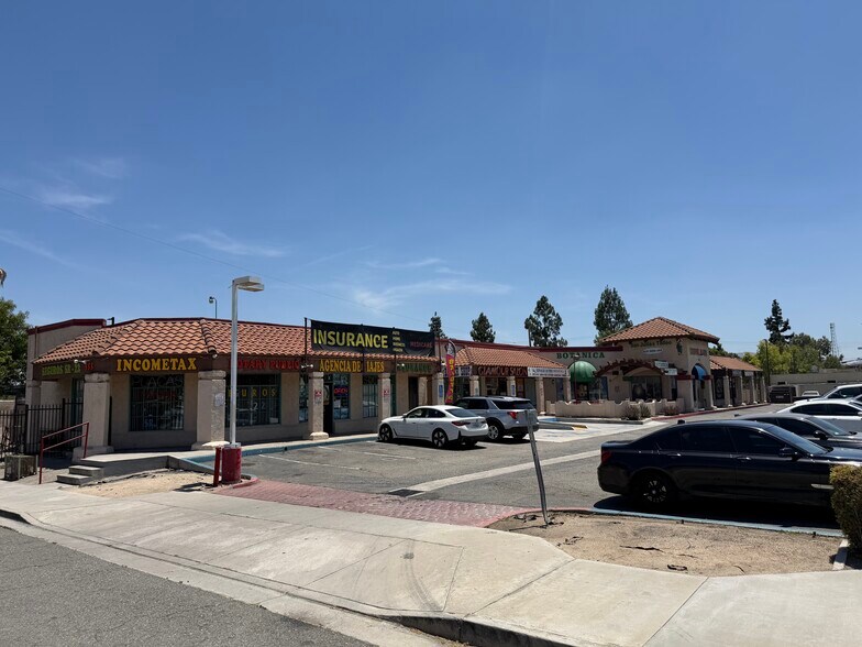 555 S Mt Vernon Ave, San Bernardino, CA à louer - Photo du bâtiment - Image 2 de 8