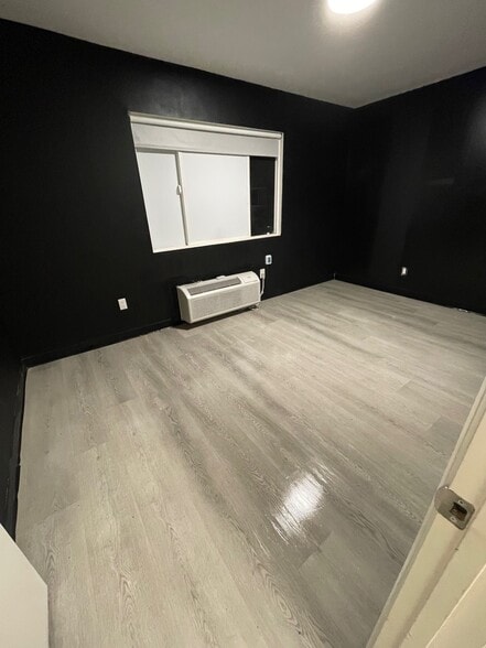 2736-2742 W Orangethorpe Ave, Fullerton, CA à louer - Photo du bâtiment - Image 2 de 24