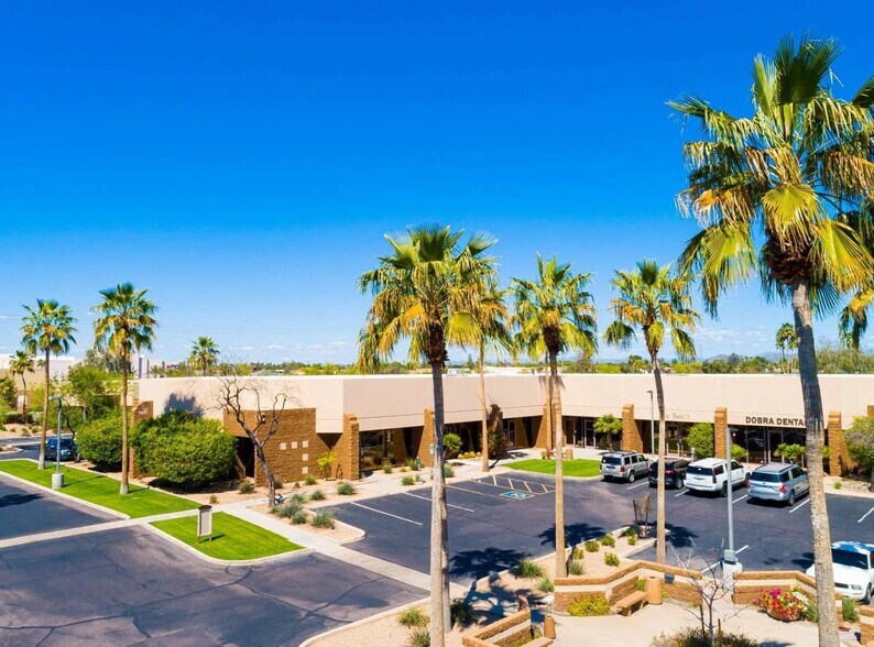 17235 N 75th Ave, Glendale, AZ à louer - Photo du bâtiment - Image 3 de 9