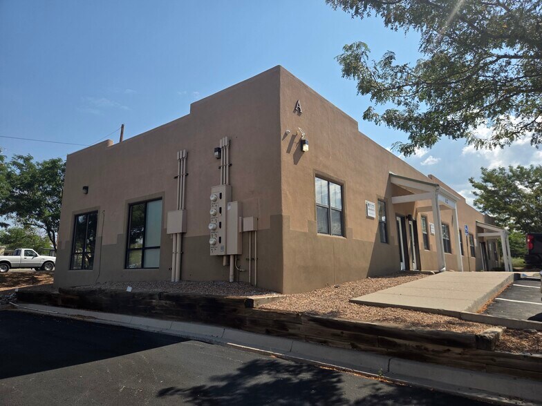 3600 Rodeo Ln, Santa Fe, NM à vendre - Photo du bâtiment - Image 3 de 13