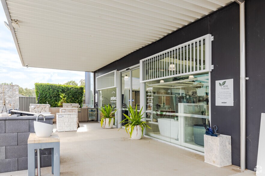 104 Windsor Rd, Beaumont Hills for sale - Building Photo - Image 3 of 3