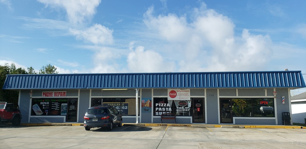 1701 Doyle Rd, Deltona, FL for lease - Building Photo - Image 1 of 4