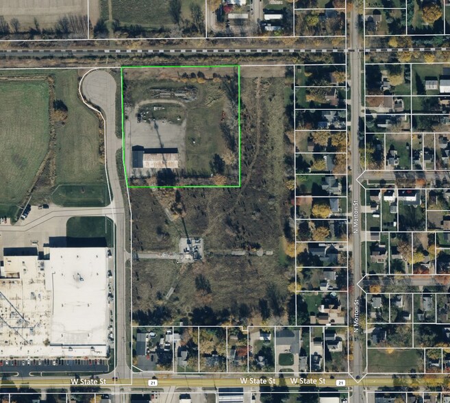 300 Piston Ring Pl, Saint Johns, MI à vendre - Aérien - Image 1 de 1