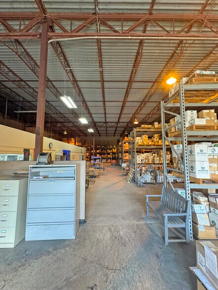 5040 Tampa West Blvd, Tampa, FL à vendre - Photo intérieure - Image 3 de 6