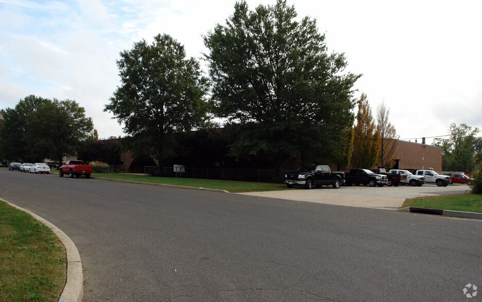 1707-1709 Imperial Way, Thorofare, NJ à louer - Photo principale - Image 1 de 9