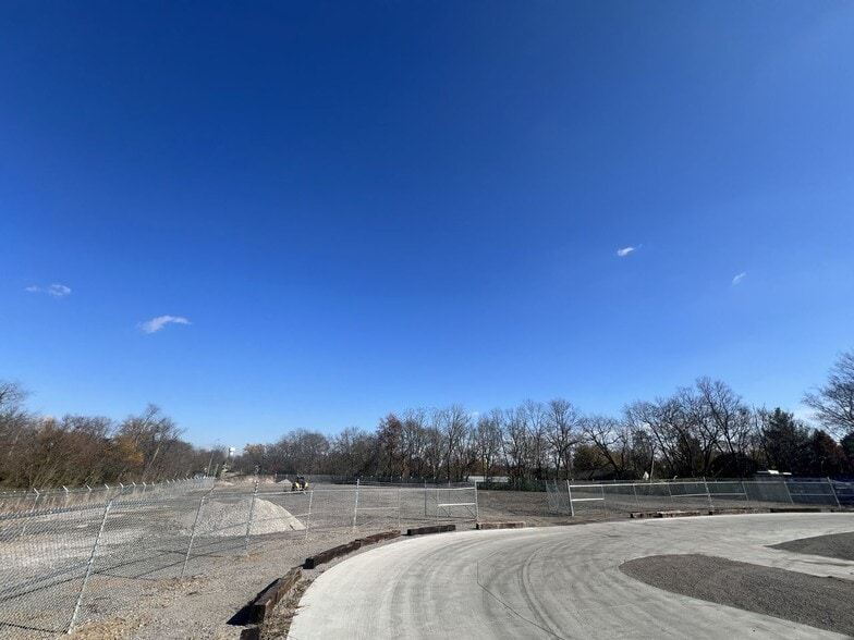 855 Kentucky St, Shelbyville, KY for lease - Building Photo - Image 3 of 5