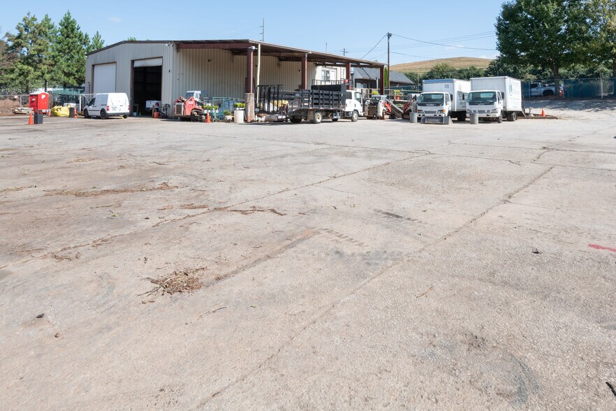 2854 Mechanicsville Rd, Peachtree Corners, GA à louer - Photo du bâtiment - Image 3 de 11