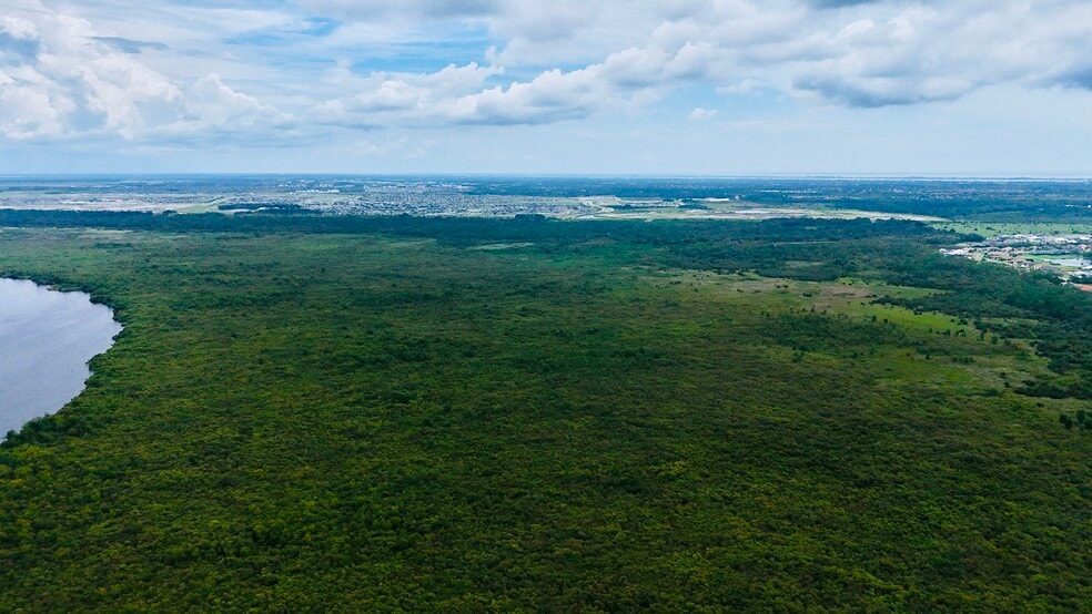 186.59 Acres Of Vacant Land, Melbourne, FL for sale - Primary Photo - Image 1 of 8