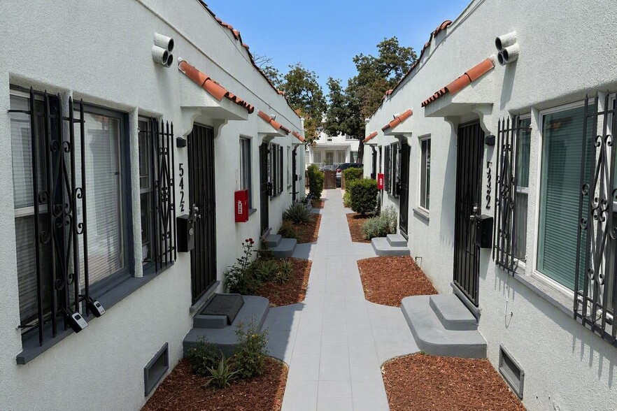 536 W 48th St, Los Angeles, CA à vendre - Photo du bâtiment - Image 3 de 14