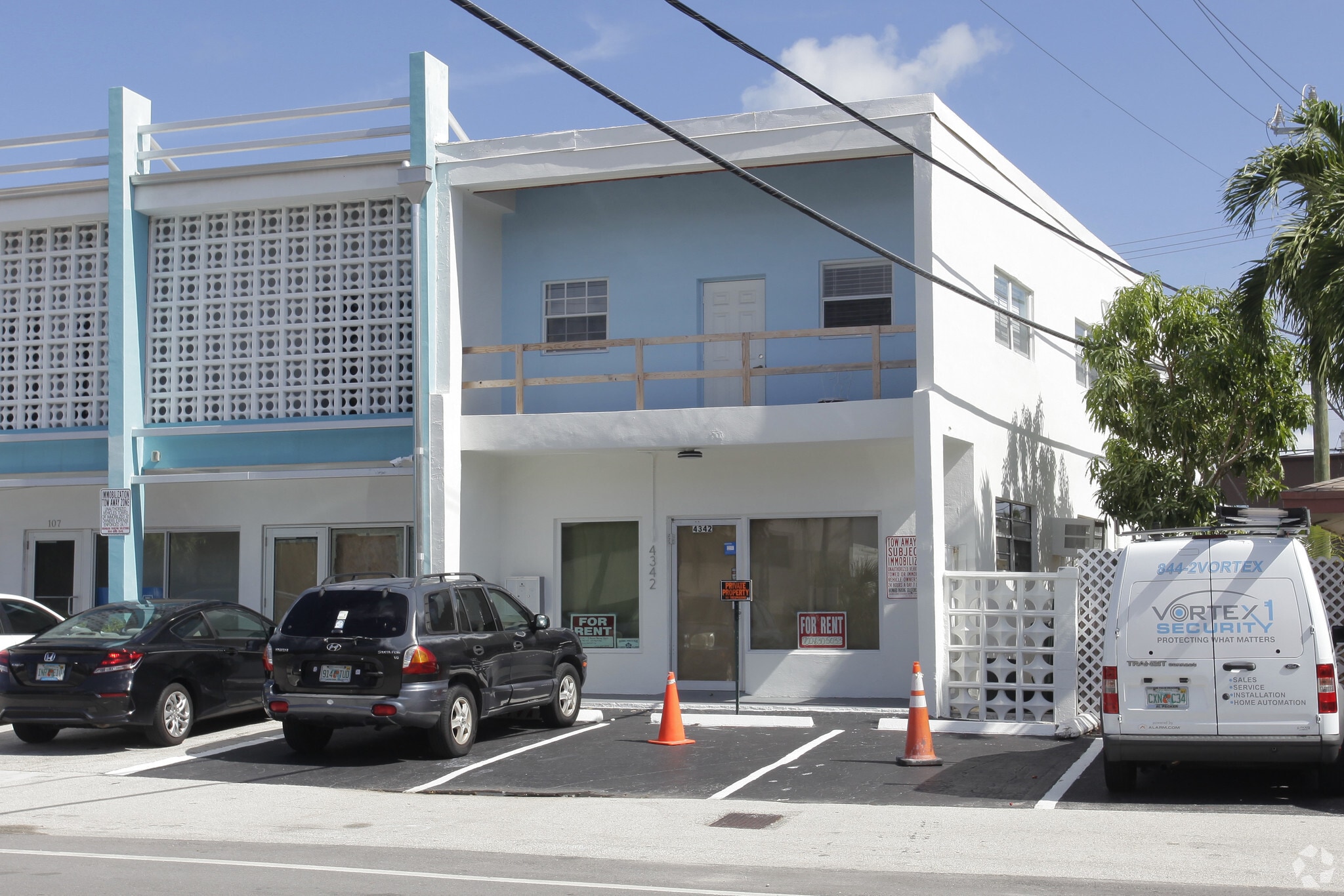 4342 Sea Grape Dr, Lauderdale By The Sea, FL à louer Photo du bâtiment- Image 1 de 4