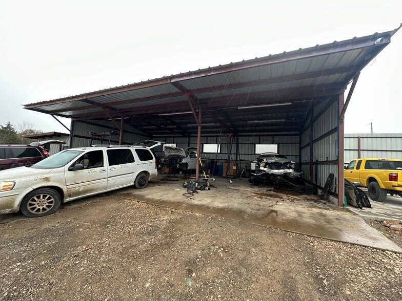 9301 Farm to Market Road 973, Austin, TX à vendre - Photo du bâtiment - Image 2 de 5