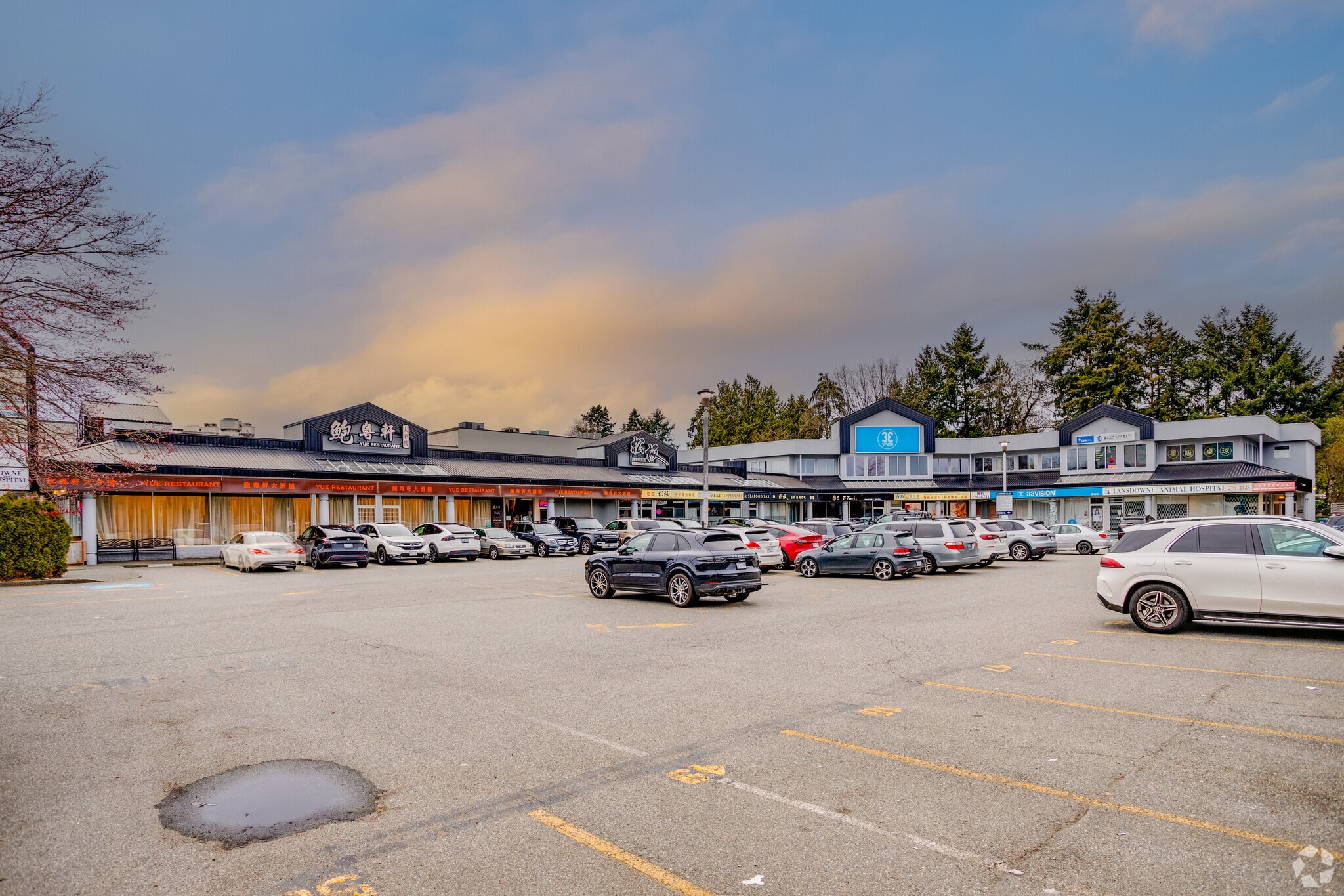 8351 Alexandra Rd, Richmond, BC for lease Primary Photo- Image 1 of 7