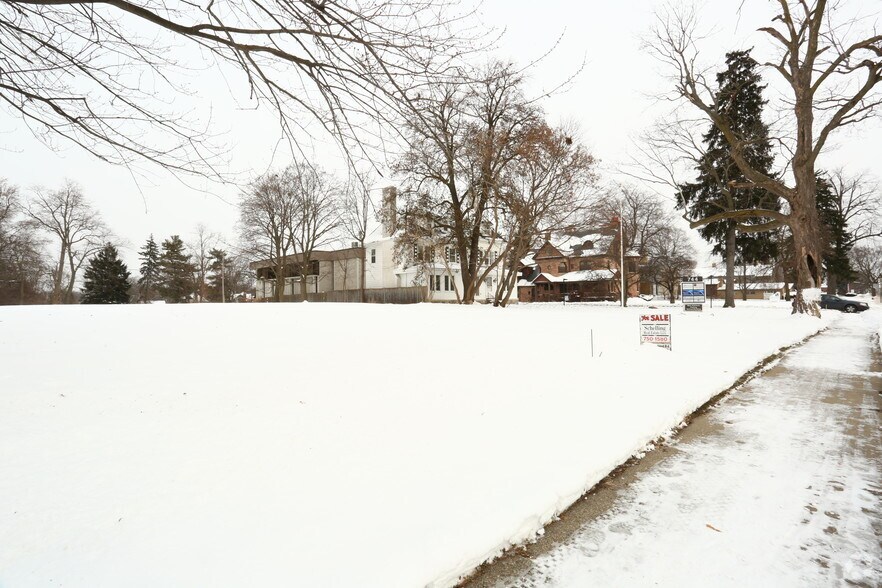 750 W Michigan Ave, Jackson, MI à vendre - Autre - Image 2 de 3