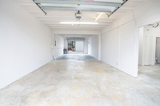 2500 SW 3rd Ave, Fort Lauderdale, FL for lease Interior Photo- Image 2 of 20