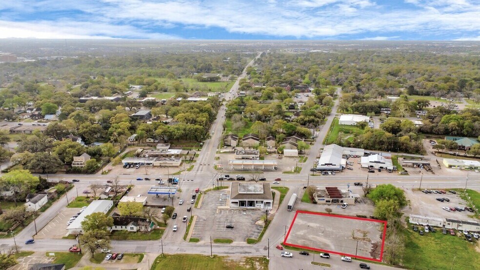 1100 Jackson St, Richmond, TX à vendre - Photo du bâtiment - Image 2 de 51