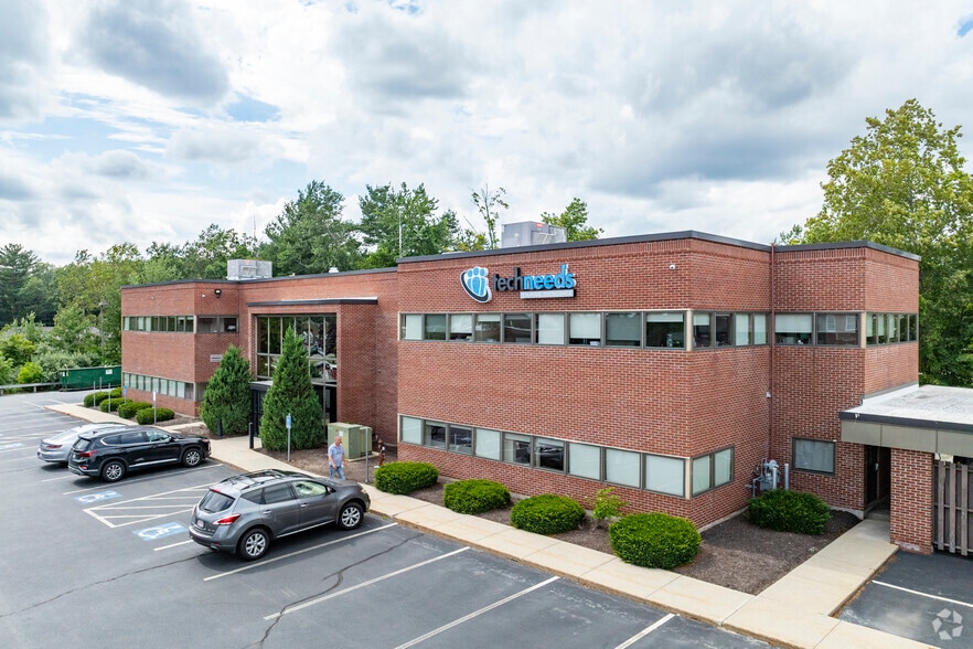 18 Pelham Rd, Salem, NH for lease - Building Photo - Image 3 of 6