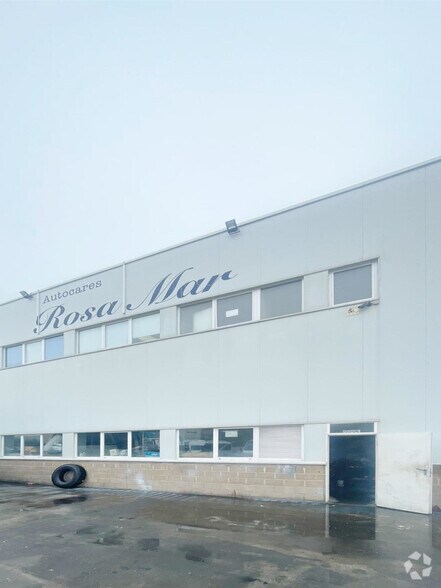 Calle Cobre, 5, Cobeña, Madrid à louer - Photo du bâtiment - Image 2 de 15