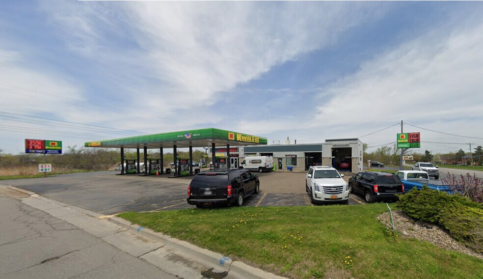 4490 Lake Ave, Buffalo, NY for lease - Building Photo - Image 2 of 4