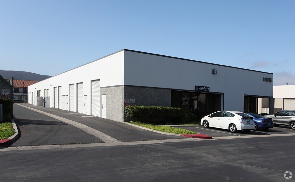 310 Via Vera Cruz, San Marcos, CA à louer - Photo du bâtiment - Image 3 de 14