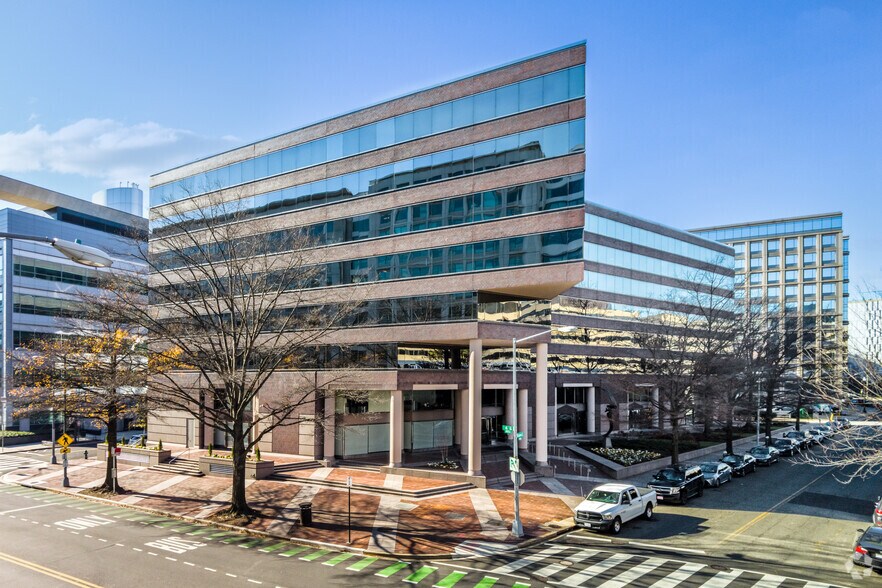 400 Virginia Ave SW, Washington, DC à louer - Photo du bâtiment - Image 1 de 14
