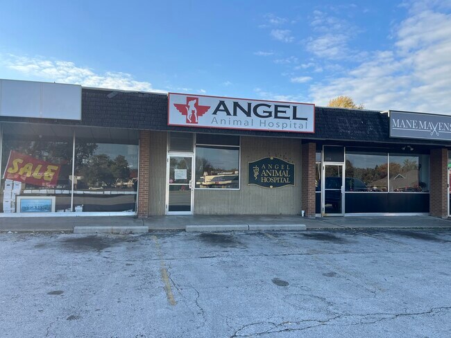 More details for 1332 W Sunshine St, Springfield, MO - Retail for Sale