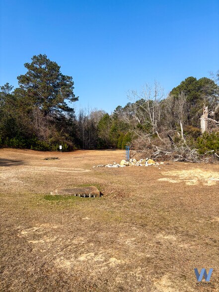3835 Forrest Rd, Columbus, GA à vendre - Photo du bâtiment - Image 2 de 8