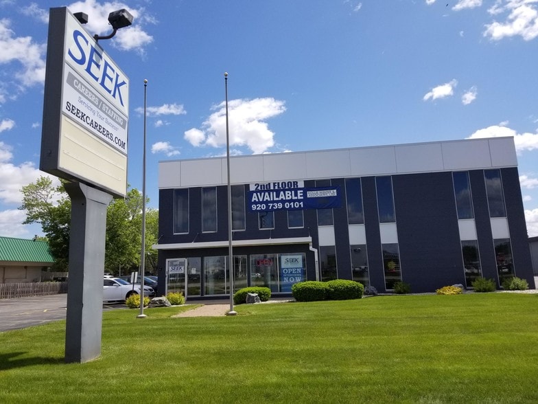 3003 W College Ave, Appleton, WI for sale - Building Photo - Image 3 of 58