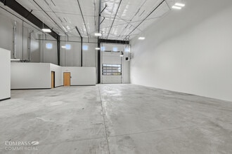 575 SE 9th St, Bend, OR for lease Interior Photo- Image 2 of 7