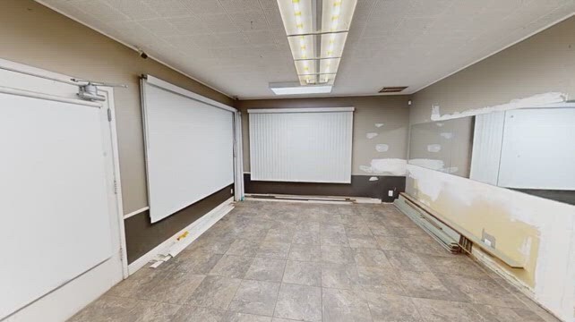 2510 M St, Merced, CA à vendre - Vidéo sur l’inscription commerciale - Image 2 de 17