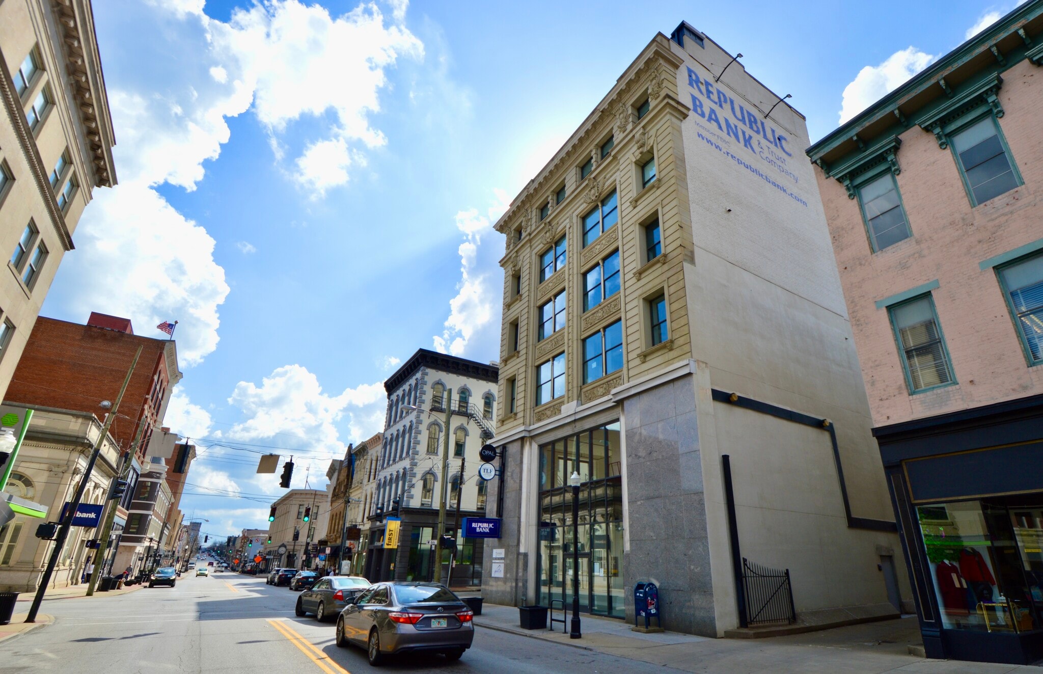 535 Madison Ave, Covington, KY for lease Primary Photo- Image 1 of 14