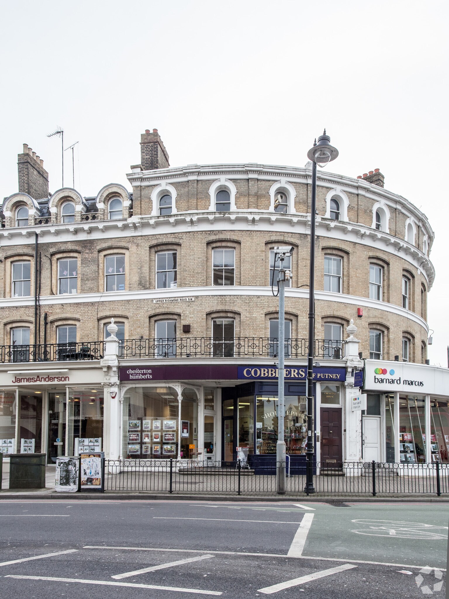 153 Upper Richmond Rd, Londres à louer Photo principale- Image 1 de 7