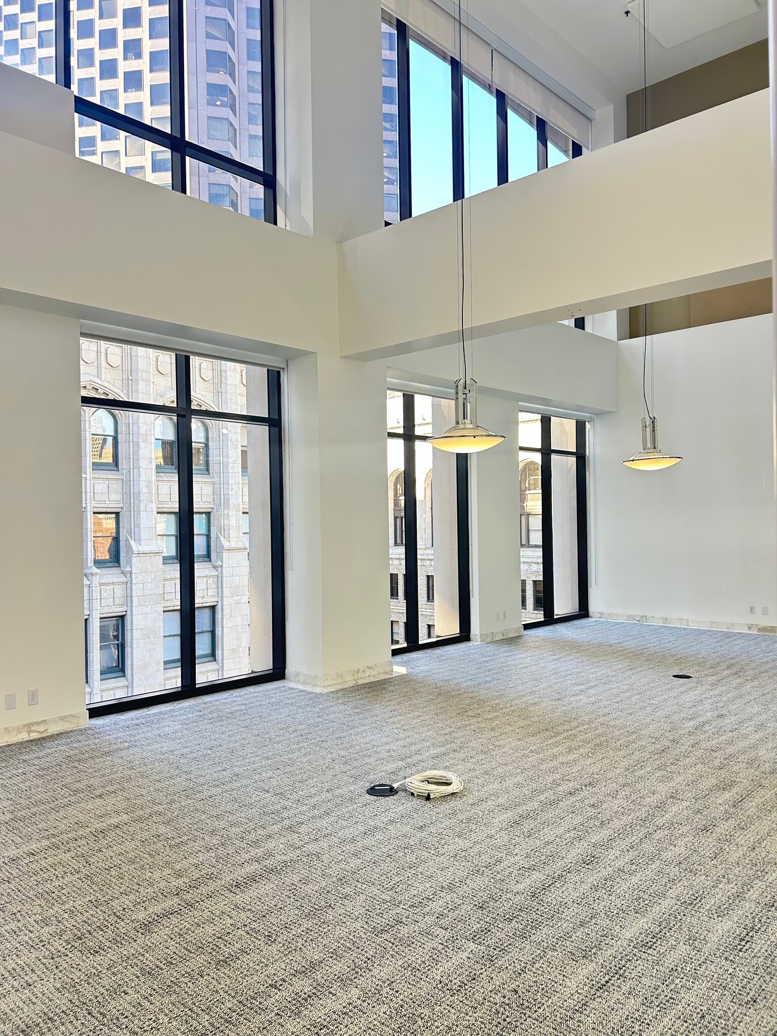 250 Montgomery St, San Francisco, CA à louer Photo intérieure- Image 1 de 4