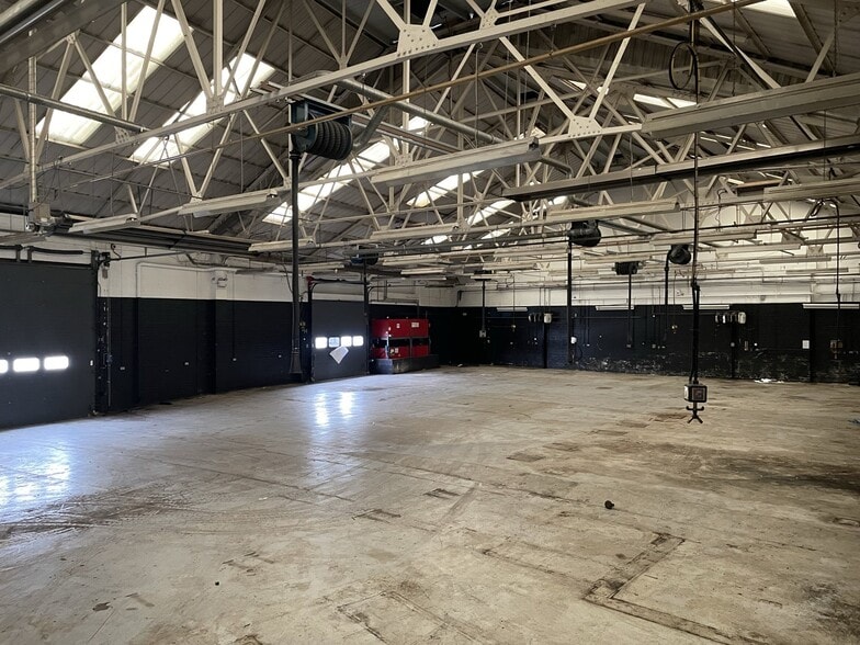 Victoria Sq, Stoke On Trent for lease - Interior Photo - Image 3 of 7
