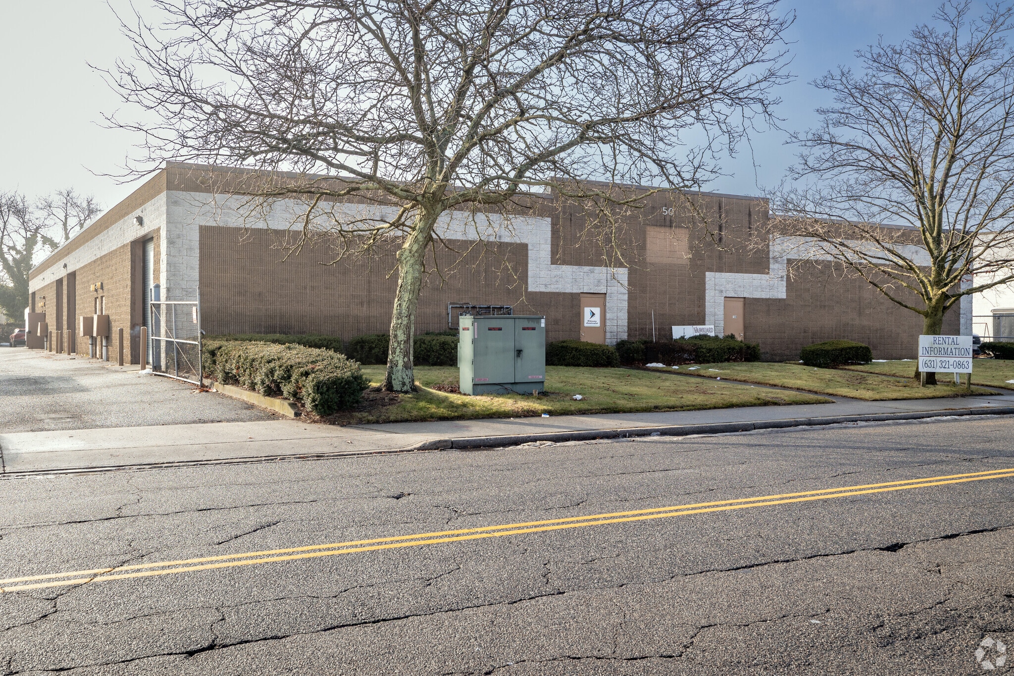 50 Wyandanch Ave, Wyandanch, NY for lease Primary Photo- Image 1 of 7