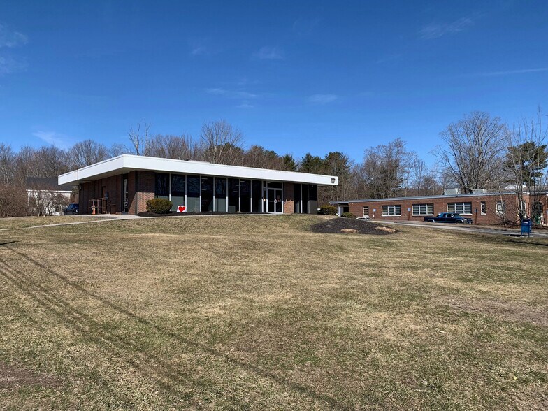 135 Main St, Freeport, ME à louer - Photo du bâtiment - Image 2 de 8