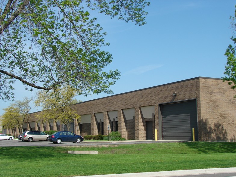 1040-1060 High St, Mundelein, IL for lease - Primary Photo - Image 1 of 5