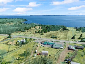 357 W Main St, Searsport, ME - Aérien  Vue de la carte - Image1