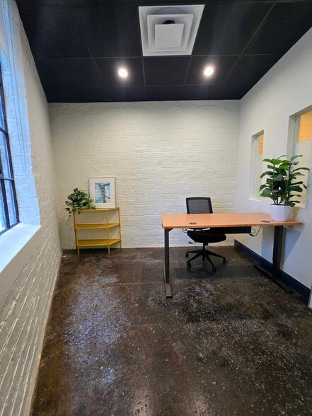 8 N Front St, Kingston, NY for lease - Interior Photo - Image 2 of 7