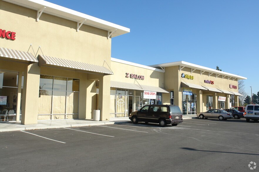 3951-3985 Stevens Creek Blvd, Santa Clara, CA à louer - Photo du bâtiment - Image 3 de 7