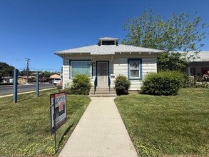920 W Main St, Visalia, CA for lease Interior Photo- Image 1 of 15