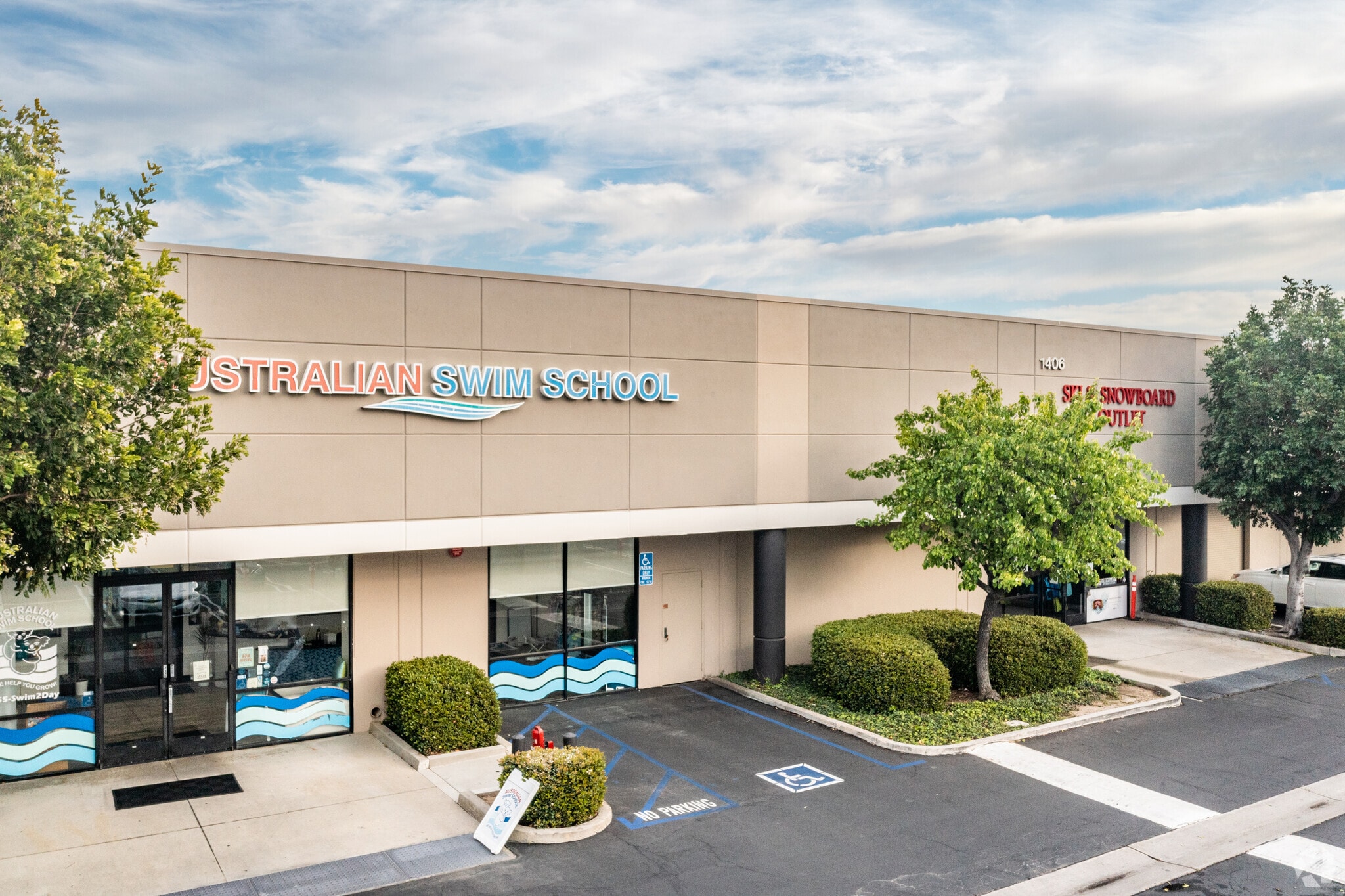 1400-1408 Village Way, Santa Ana, CA for lease Primary Photo- Image 1 of 6