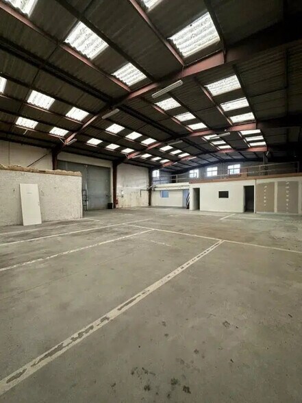 Flex dans Sautron à louer - Photo du bâtiment - Image 3 de 5