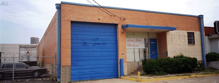 2348 Irving Blvd, Dallas, TX à vendre - Photo du bâtiment - Image 2 de 3