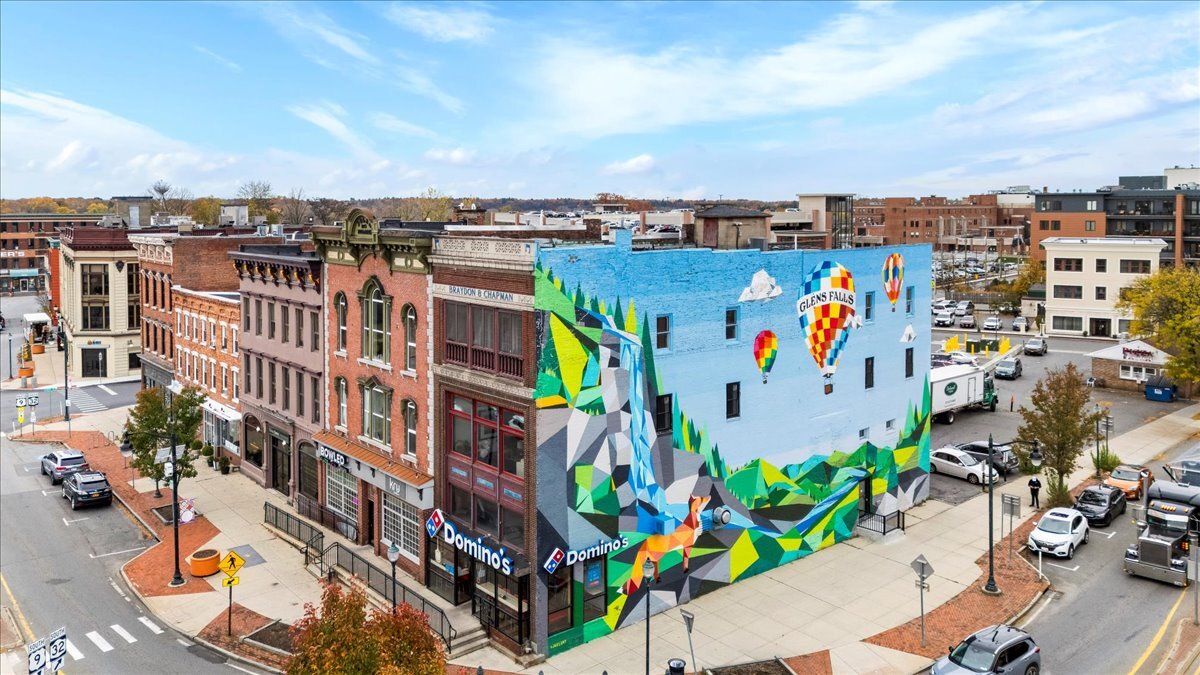 144 Glen St, Glens Falls, NY à vendre Photo du bâtiment- Image 1 de 13