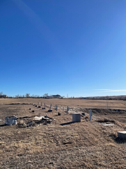 22 NW M St, Watford City, ND à vendre - Autre - Image 2 de 11