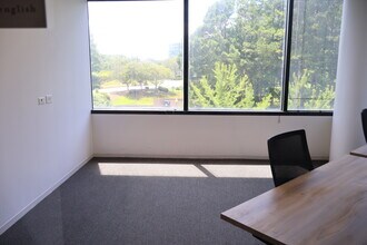 1600 Parkwood Cir SE, Atlanta, GA à louer Photo intérieure- Image 2 de 6